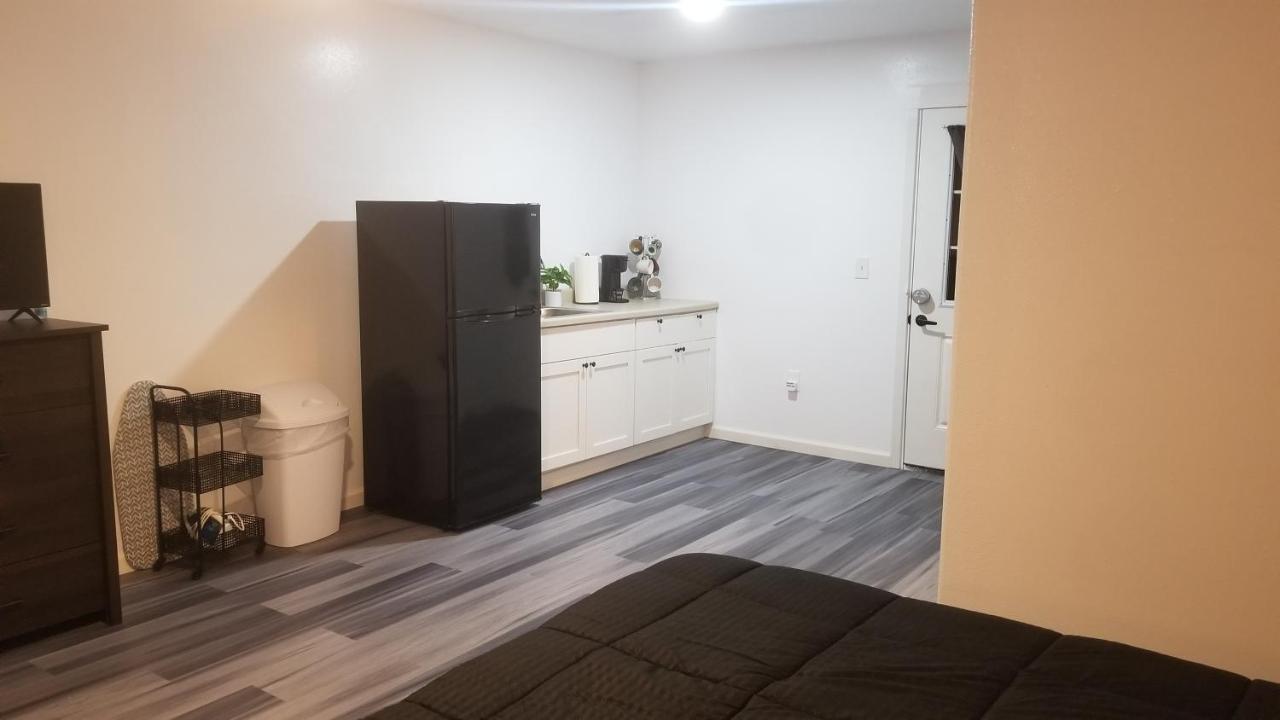 #1 New! Couples Getaway Self Checkin Studio Apt ケアアウ エクステリア 写真