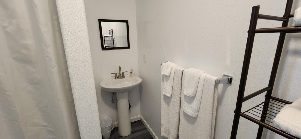 #1 New! Couples Getaway Self Checkin Studio Apt ケアアウ エクステリア 写真
